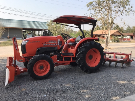 สินค้ามาใหม่ค่ะสวยๆสภาพนางฟ้า ขายรถไถคูโบต้า #4708SP(4WD)2เพลา พร้อมอุปกรณ์ดันดินหน้าและ ผานพรวน ราคา 498000 บาท #พร้อมส่งฟรีถึงบ้าน โทรสอบถามได้เลยค่ะ 081-9136451 ขอดูรูปทาง Line:Bow6451  รถสวยมากๆสภาพพร้อมใช้งาน ชั่วโมงทำงาน 500ชั่วโมง