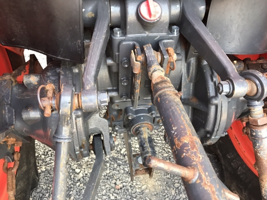 สินค้ามาใหม่ค่ะสวยๆสภาพนางฟ้า ขายรถไถคูโบต้า #4708SP(4WD)2เพลา พร้อมอุปกรณ์ดันดินหน้าและ ผานพรวน ราคา 498000 บาท #พร้อมส่งฟรีถึงบ้าน โทรสอบถามได้เลยค่ะ 081-9136451 ขอดูรูปทาง Line:Bow6451  รถสวยมากๆสภาพพร้อมใช้งาน ชั่วโมงทำงาน 500ชั่วโมง