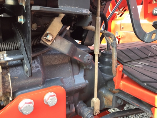 สินค้ามาใหม่ค่ะสวยๆสภาพนางฟ้า ขายรถไถคูโบต้า #4708SP(4WD)2เพลา พร้อมอุปกรณ์ดันดินหน้าและ ผานพรวน ราคา 498000 บาท #พร้อมส่งฟรีถึงบ้าน โทรสอบถามได้เลยค่ะ 081-9136451 ขอดูรูปทาง Line:Bow6451  รถสวยมากๆสภาพพร้อมใช้งาน ชั่วโมงทำงาน 500ชั่วโมง