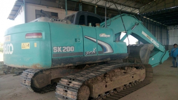 ขาย 2,290,000 KOBELCO sk 200-8 yn 12 super X 9,000 ชม. เล่มทะเบียน ไฟฟ้าครบ เครื่องดีเยี่ยม ปั้มแรงมาก เอวแน่น ช่วงล่างสวย(รถอยู่ บุรีรัมย์) 090-772-3710 090-772-3708