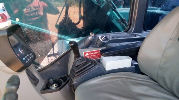 ขาย 2,290,000 KOBELCO sk 200-8 yn 12 super X 9,000 ชม. เล่มทะเบียน ไฟฟ้าครบ เครื่องดีเยี่ยม ปั้มแรงมาก เอวแน่น ช่วงล่างสวย(รถอยู่ บุรีรัมย์) 090-772-3710 090-772-3708