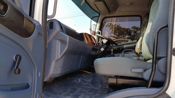 ขายสิบล้อดัมพ์ Hino เครื่อง 320 แรง ปี 49 กระบะดัมพ์สามมิตร มีระบบลากพ่วง ทะเบียนพร้อม
