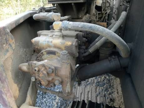 KOMATSU PC60-5