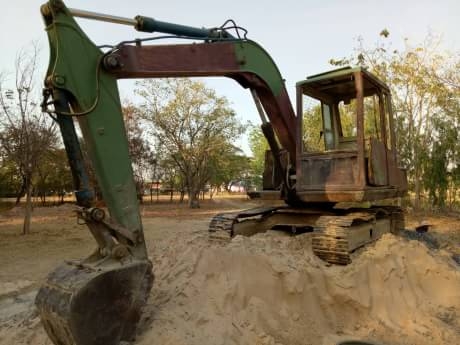 KOMATSU PC60-5