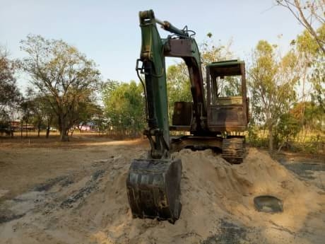 KOMATSU PC60-5