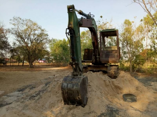 ขาย 235,000 KOMATSU PC 60-5  เครื่องดี ปั้มแรง โช่ใหม่ เอวแน่น รถสวยพร้อมใช้งาน  รถอยู่  สุรินทร์ 090-772-3710 090-772-3708