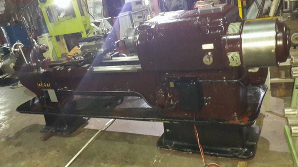 เครื่องกลึงโบราณ ขนาดยาว 9 ฟุตสภาพมากกว่า 85\% 0814583376 เครื่องกลึงโบราณ ขนาดยาว 9 ฟุตสภาพมากกว่า 85\% 0814583376