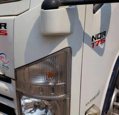 หกล้อ อีซูชุ NPR150ปี54 และ NQR175ปี56 ช่วงยาว 4.50ม กะบะสะเเตลเรส ทุกคัน รถห้าง สภาพดีสวยพร้อมใช้ มี2คัน ขายคันละ 655,000บ ทะเบียนพร้อมโอน