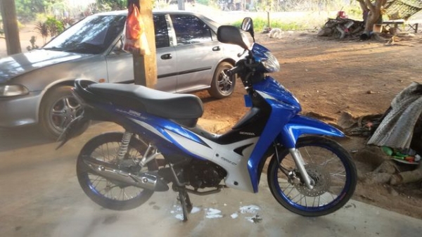 Honda Wave 110i ปี 2011 ราคาถูก พร้อมใช้ Honda Wave 110i ปี 2011 ราคาถูก พร้อมใช้
