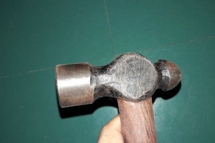 ขายค้อนตุ้ม600กรัม Made in England.ด้ามไม้พยุงสวยงาม