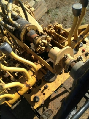 KOMATSU GD 376H