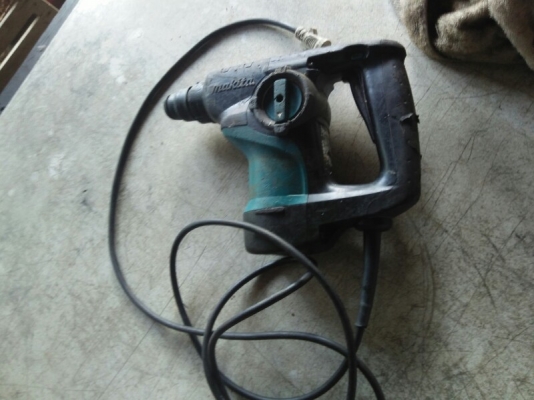 มากิต้าhr2810