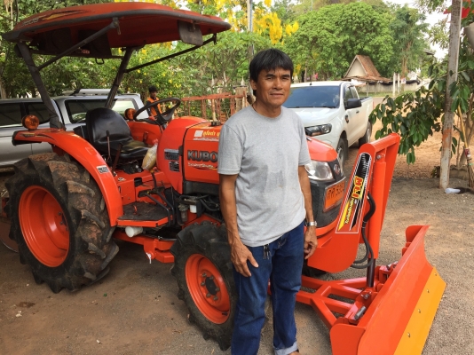 ผลิตและจำหน่ายใบดันดินหน้า พร้อมรับติดตั้งงานให้ถึงที่ มีภาพหลังติดตั้งงานให้ชม ท่านใดต้องการ ทางเรายินดีบริการอย่างเต็มที่