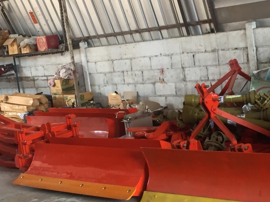 ผลิตและจำหน่ายใบดันดินหน้า พร้อมรับติดตั้งงานให้ถึงที่ มีภาพหลังติดตั้งงานให้ชม ท่านใดต้องการ ทางเรายินดีบริการอย่างเต็มที่