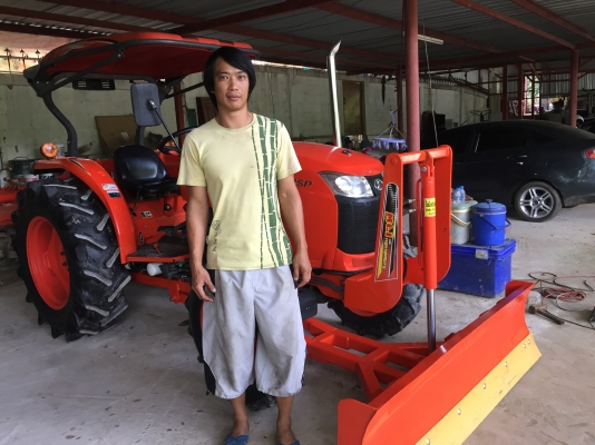 ผลิตและจำหน่ายใบดันดินหน้า พร้อมรับติดตั้งงานให้ถึงที่ มีภาพหลังติดตั้งงานให้ชม ท่านใดต้องการ ทางเรายินดีบริการอย่างเต็มที่