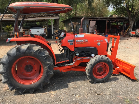 ผลิตและจำหน่ายใบดันดินหน้า พร้อมรับติดตั้งงานให้ถึงที่ มีภาพหลังติดตั้งงานให้ชม ท่านใดต้องการ ทางเรายินดีบริการอย่างเต็มที่