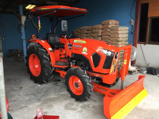 ผลิตและจำหน่ายใบดันดินหน้า พร้อมรับติดตั้งงานให้ถึงที่ มีภาพหลังติดตั้งงานให้ชม ท่านใดต้องการ ทางเรายินดีบริการอย่างเต็มที่