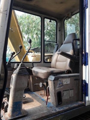 ขายKOMATSU PC60-6  เก่าญี่ปุ่น  สภาพสวย  ปลายยาว  เครื่องปั๊มดี  ลองระบบกันได้ทุกวัน  โทร  089-3818694  ดวงนภา