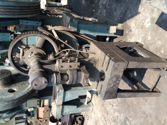 ขายปั๊มพวงมาลัยแบบเฟืองหลังราคาประหยัดครับ