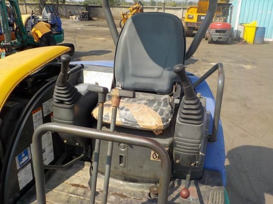 ขายรถขุดKomatsu pc 30mr-1 เก่านอกแท้ 420,000 บาท สนใจต่อรองราคาได้