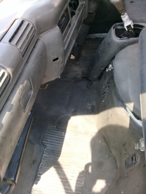 ขายหัวเก๋ง ISUZU NKR ตามสภาพ ราคา18000 สนใจ 083-4475799