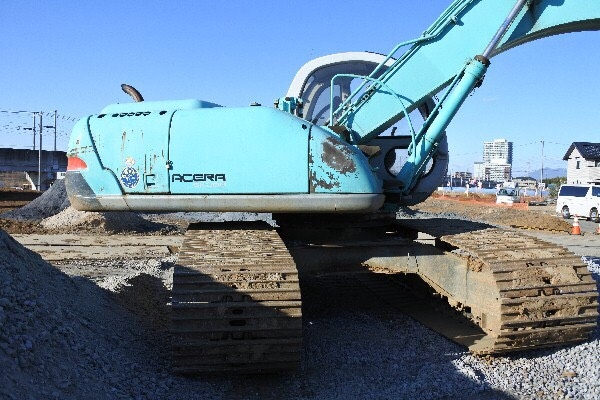 ขายค่ะ  KOBELCO SK200-2  เก่าญี่ปุ่นแท้   สภาพสวย  เครื่องปั๊มดี   ลองระบบกันได้ทุกวัน โทร 089-7462641 สุวรรณี