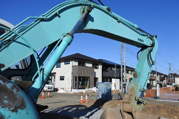 ขายค่ะ  KOBELCO SK200-2  เก่าญี่ปุ่นแท้   สภาพสวย  เครื่องปั๊มดี   ลองระบบกันได้ทุกวัน โทร 089-7462641 สุวรรณี