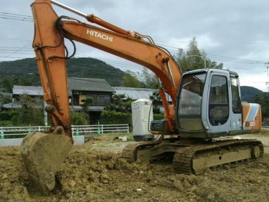 ขาย HITACHI EX120-5E เก่าญี่ปุ่น  มาใหม่ สภาพสวย  มีลายแย๊ก   ระบบดี  สนใจโทร 089-7462641  สุวรรณี