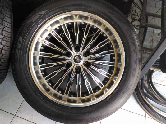 ล้อแม็ก Infiny ขอบ 20 พร้อมยาง Nitto 420  265 50 20 ผลิตปลายปี 12 ยางสวยทุกเส้น  ล้อเดิมๆ ไม่คด ไม่ดุ้ง ไม่ซ่อม พร้อมใช้ ขายถูกๆ ทั้งชุด 14,500.- เทิร์นได้ ใส่ฟรี ส่งทั่วไทยค่ะ