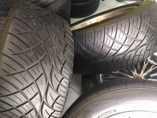 ล้อแม็ก Infiny ขอบ 20 พร้อมยาง Nitto 420  265 50 20 ผลิตปลายปี 12 ยางสวยทุกเส้น  ล้อเดิมๆ ไม่คด ไม่ดุ้ง ไม่ซ่อม พร้อมใช้ ขายถูกๆ ทั้งชุด 14,500.- เทิร์นได้ ใส่ฟรี ส่งทั่วไทยค่ะ