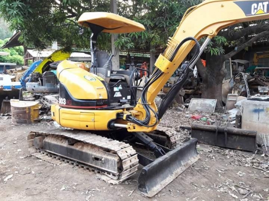 ขายรถขุด ยี่ห้อ: CATERPILLAR แบบ: 303CR รถเก่านอกแท้มีเอกสารใบอินวอย รถไม่เคยผ้านการใช้งานในไทย100\% ราคาต่อรองได้ สนใจติดต่อ: 099-907-9273 กิ๊ฟ กมลชนก