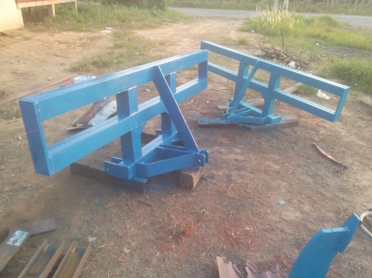 ขายลิปเปอร์(ขาขูดหญ้าในร่องอ้อย)