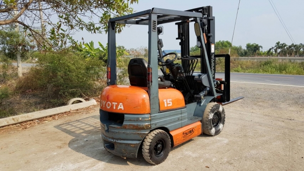 ขายด่วนรถยกTOYOTA 6FG15ยก1.5ตันเสาสูง3เมตรงาสไลย์ซ้ายขวาเคื่องโตต้า4สูบ5Kเบนซินติดแก็สได้ยางตัน4เส้นรถนอกเพิ่งนำเข้ามายังไม่เคยใช้งานในเมืองไทยเลยร