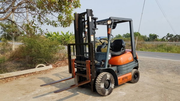 ขายด่วนรถยกTOYOTA 6FG15ยก1.5ตันเสาสูง3เมตรงาสไลย์ซ้ายขวาเคื่องโตต้า4สูบ5Kเบนซินติดแก็สได้ยางตัน4เส้นรถนอกเพิ่งนำเข้ามายังไม่เคยใช้งานในเมืองไทยเลยร