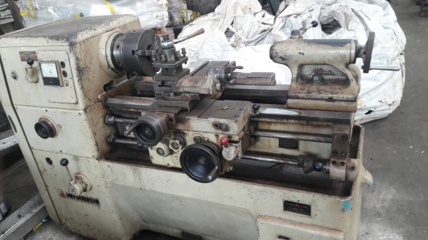 ขายกลึงญี่ปุ่น4ฟุต2เพลาพวงมาลัยขวาพร้อมใช้ราคาประหยัดๆครับ