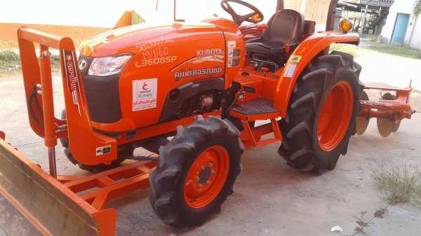 ขายด่วนครับ สภาพใหม่ๆออกศูนย์วิ่งแค่26ชม อุปกรณ์ดันหน้าทุกอย่างใหม่ๆทะเบียนพร้อมโอน ขายด่วนครับ สภาพใหม่ๆออกศูนย์วิ่งแค่26ชม อุปกรณ์ดันหน้าทุกอย่างใหม่ๆทะเบียนพร้อมโอน