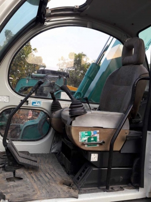 ขายรถขุด ยี่ห้อ:KOBELCO แบบ: SK60-3 รถเก่านอกแท้ มีเอกสารใบอินวอย รถไม่เคยใช้งานในไทย100\% เครื่อสวยระบบดี  เอวแน้น เครื่องนิ่ม ราคาต่อรองได้ รถพร้อมใช้งาน  สนใจติดต่อ: 099-907-9273 กิ๊ฟ กมลชนก