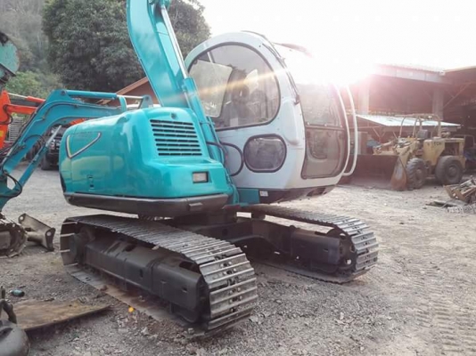 ขายรถขุด ยี่ห้อ:KOBELCO แบบ: SK60-3 รถเก่านอกแท้ มีเอกสารใบอินวอย รถไม่เคยใช้งานในไทย100\% เครื่อสวยระบบดี  เอวแน้น เครื่องนิ่ม ราคาต่อรองได้ รถพร้อมใช้งาน  สนใจติดต่อ: 099-907-9273 กิ๊ฟ กมลชนก