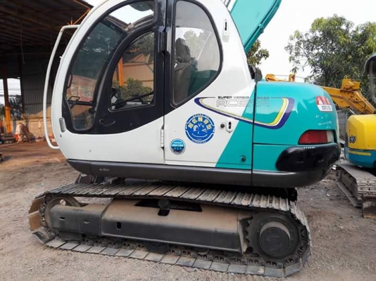 ขายรถขุด ยี่ห้อ:KOBELCO แบบ: SK60-3 รถเก่านอกแท้ มีเอกสารใบอินวอย รถไม่เคยใช้งานในไทย100\% เครื่อสวยระบบดี  เอวแน้น เครื่องนิ่ม ราคาต่อรองได้ รถพร้อมใช้งาน  สนใจติดต่อ: 099-907-9273 กิ๊ฟ กมลชนก