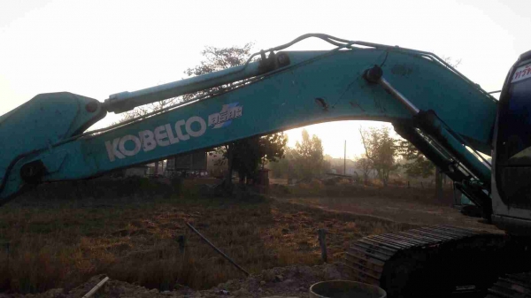 ขายด่วน แมคโคร KOBELCO SK200MART SIX YN09 รถสภาพพร้อมใช้งาน เครื่องปั้มดี โซ่ช่วงล่างสวย ไฟฟ้าครบ แอร์เย็น รถทำงานดีไม่มีโหลด เอกใบแจ้งจำหน่าย