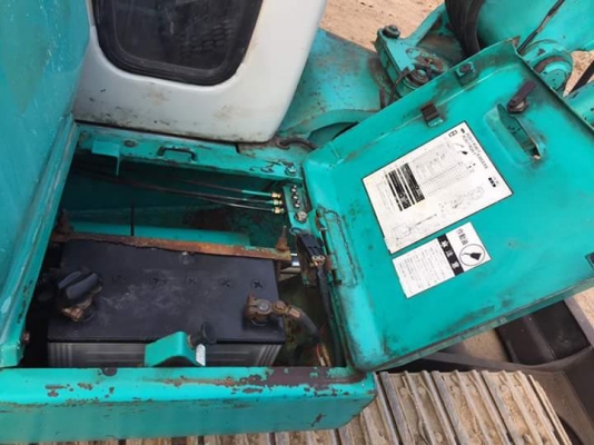 ขายรถขุด ยี่ห้อ: KOMATSU แบบ: PC40-7(หัวเก๋ง) รถเก่านอกแท้ มีเอกสารใบอินวอย รถไม่เคยผ่านการใช้งาน100\% ราคาต่อรองได้ สนใจติดต่อ: 099-907-9273 กิ๊ฟ กมลชนก
