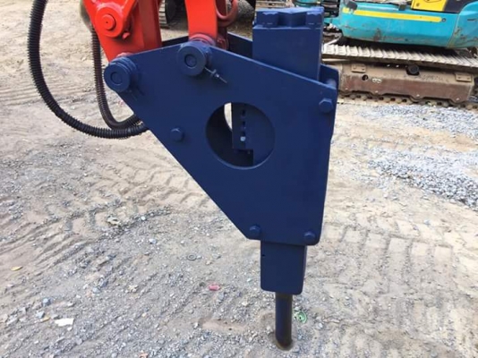 ขายรถขุด ยี่ห้อ: KUBOTA แบบ: KX-026  รถเก่านอกแท้100\% มีเอกสารใบอินวอย รถไม่เคยใช้งานในไทย100\%  รถทำสีพร้อมเก็บรั่วซึม และ เปลี่ยนระบบกรอง-น้ำมัน ทั้งหมด ราคา 330,000 บาท (หัวกระแทก+บุ้งกี๋) ราคานี้ถือว่าคุ้มมาก สนใจติดต่อ-ต่อรองราคาได้ที่   โทร: 099-907-