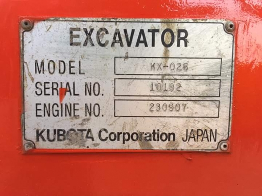 ขายรถขุด ยี่ห้อ: KUBOTA แบบ: KX-026  รถเก่านอกแท้100\% มีเอกสารใบอินวอย รถไม่เคยใช้งานในไทย100\%  รถทำสีพร้อมเก็บรั่วซึม และ เปลี่ยนระบบกรอง-น้ำมัน ทั้งหมด ราคา 330,000 บาท (หัวกระแทก+บุ้งกี๋) ราคานี้ถือว่าคุ้มมาก สนใจติดต่อ-ต่อรองราคาได้ที่   โทร: 099-907-
