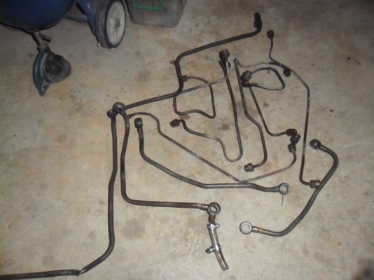 ขายปั๊มดีเซล ติดเครื่อง 6BB  พร้อมฝาหน้าเครื่อง แป๊ปหัวฉีด