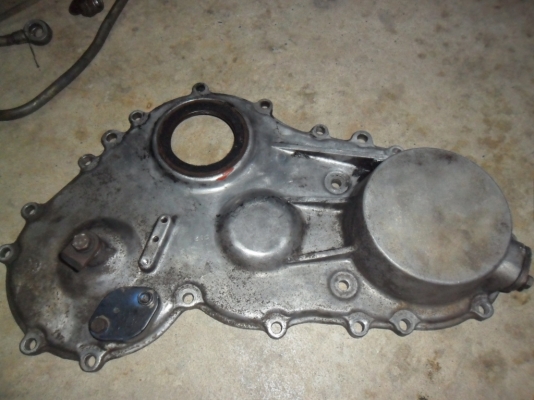 ขายปั๊มดีเซล ติดเครื่อง 6BB  พร้อมฝาหน้าเครื่อง แป๊ปหัวฉีด