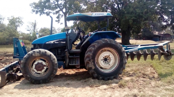ขายด่วน รถไถ FORD TS110/ 950,000บาท ระบบเกียทอร์ค เบรค ครัชไช้น้ำมัน สภาพพร้อมใช้งานคับ