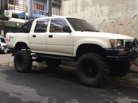 กระบะTOYOTA LN106