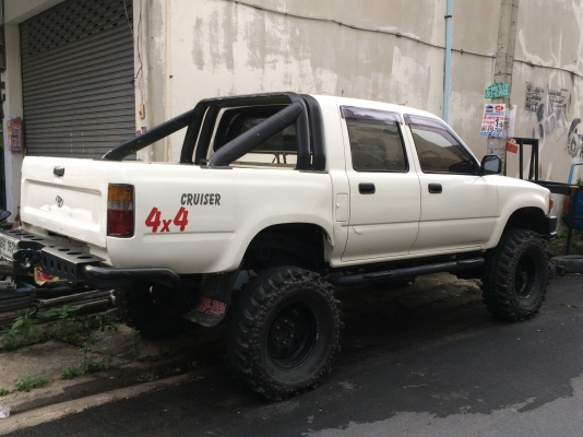 กระบะTOYOTA LN106