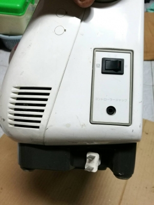 3,000บ.ส่งฟรี083-2000058 LINE ID : line832923 จักรเย็บผ้ายี่ห้อ TOYOTA กระเป๋าหิ้ว เย็บผ้าหนาๆสบาย มีลายรูปแบบการเย็บเยอะ เอาไปเสียบปล๊กนั่งเย็บไหนก้อได้ ใช้ไฟ100V. 3,000บ.ส่งฟรี083-2000058 LINE ID : line832923 จักรเย็บผ้ายี่ห้อ TOYOTA กระเป๋าหิ้ว เย็บผ้าหนาๆสบาย มีลายรูปแบบการเย็บเยอะ เอาไปเสียบปล๊กนั่งเย็บไหนก้อได้ ใช้ไฟ100V.