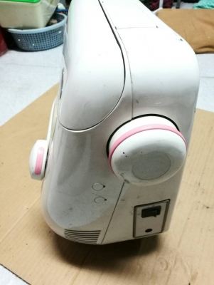 3,000บ.ส่งฟรี083-2000058 LINE ID : line832923 จักรเย็บผ้ายี่ห้อ TOYOTA กระเป๋าหิ้ว เย็บผ้าหนาๆสบาย มีลายรูปแบบการเย็บเยอะ เอาไปเสียบปล๊กนั่งเย็บไหนก้อได้ ใช้ไฟ100V. 3,000บ.ส่งฟรี083-2000058 LINE ID : line832923 จักรเย็บผ้ายี่ห้อ TOYOTA กระเป๋าหิ้ว เย็บผ้าหนาๆสบาย มีลายรูปแบบการเย็บเยอะ เอาไปเสียบปล๊กนั่งเย็บไหนก้อได้ ใช้ไฟ100V.